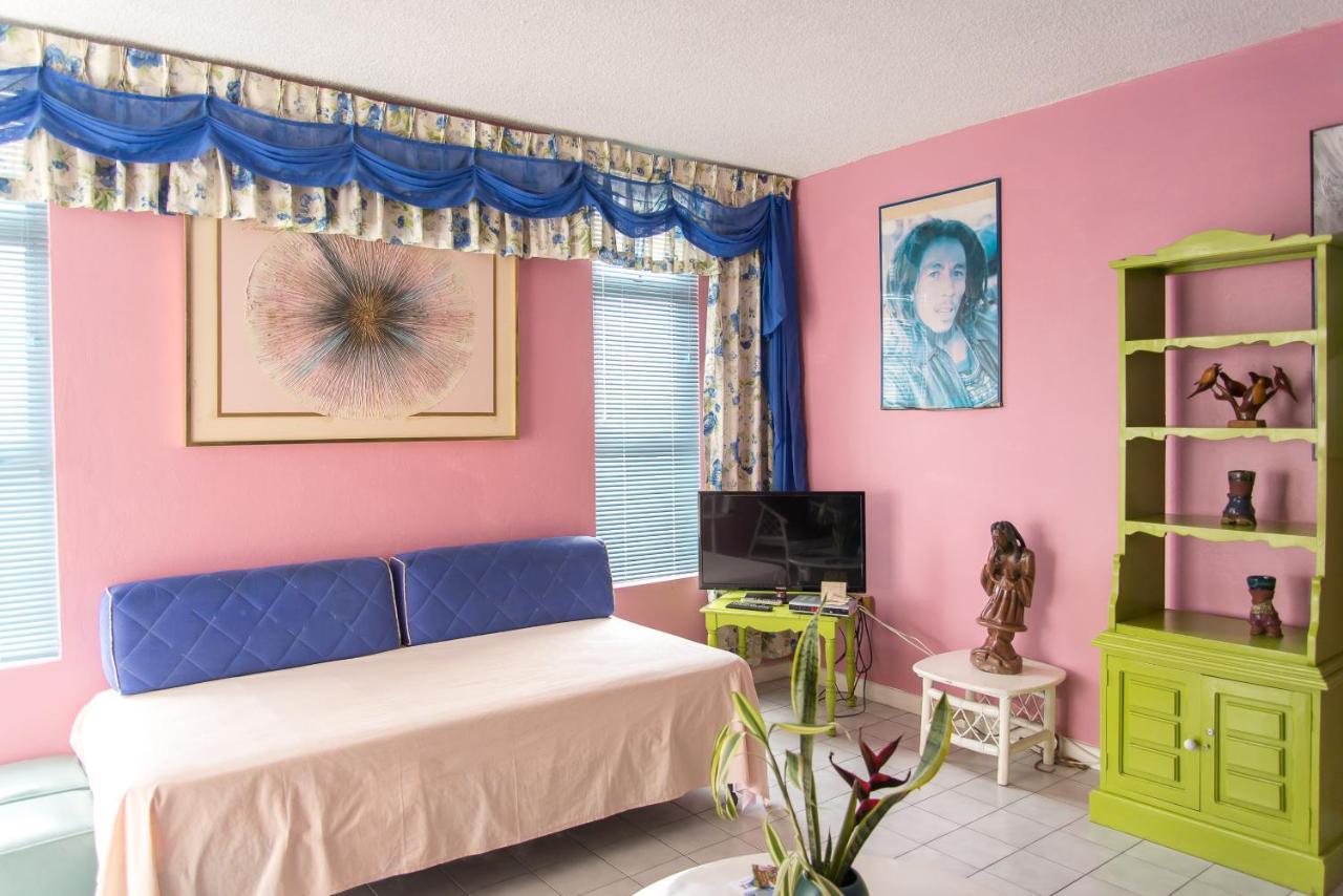 Deluxe Montego Bay Club Studio & Suites Exteriér fotografie